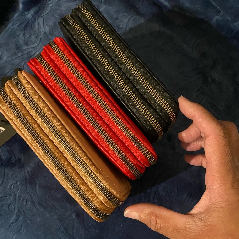 Wallets wallets wallets - Picture 3 of 5